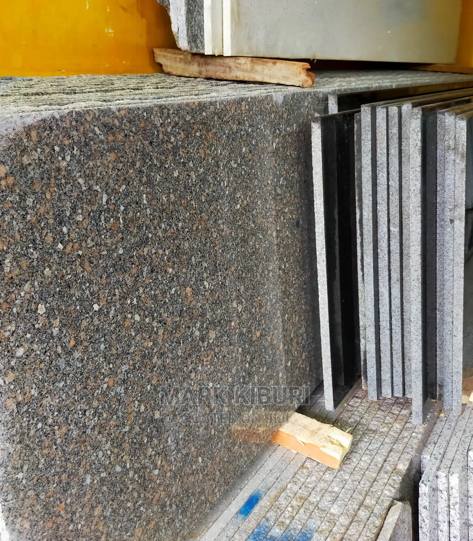 Grey Creamish Granite Top