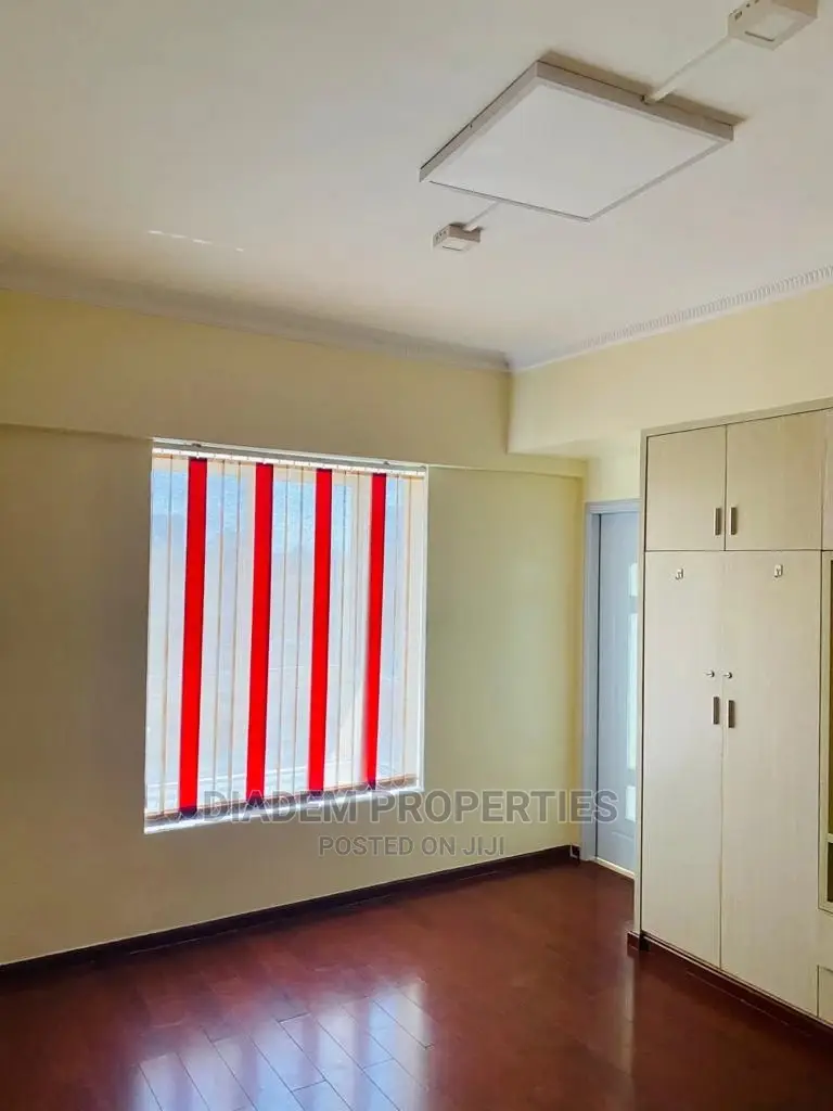 Office to Let