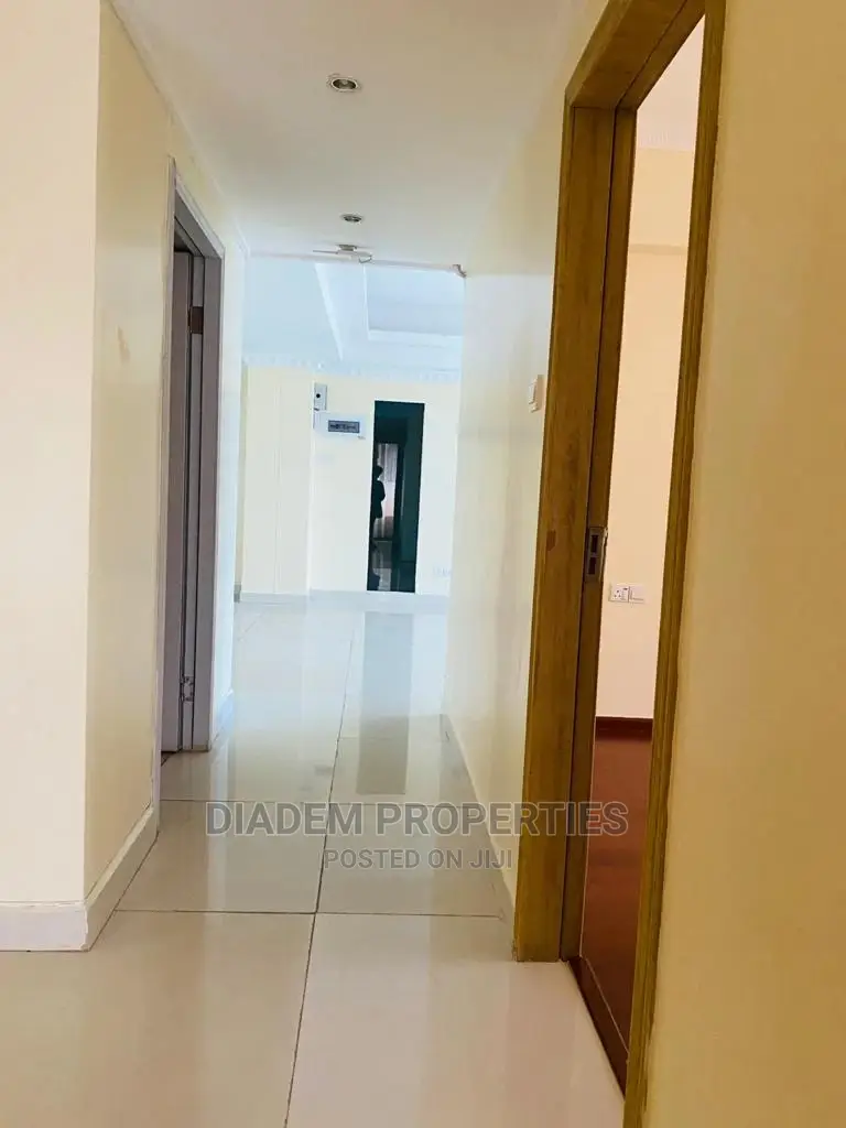 Office to Let