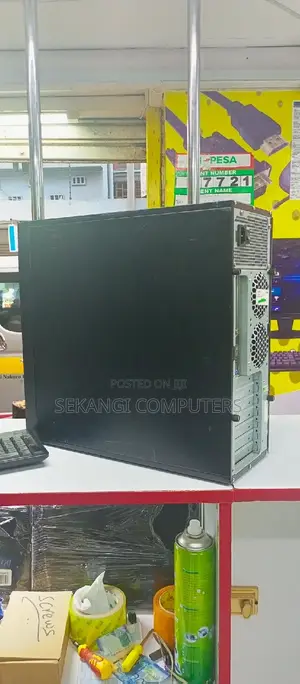 Desktop Computer Asus 4GB Intel Core I5 HDD 500GB