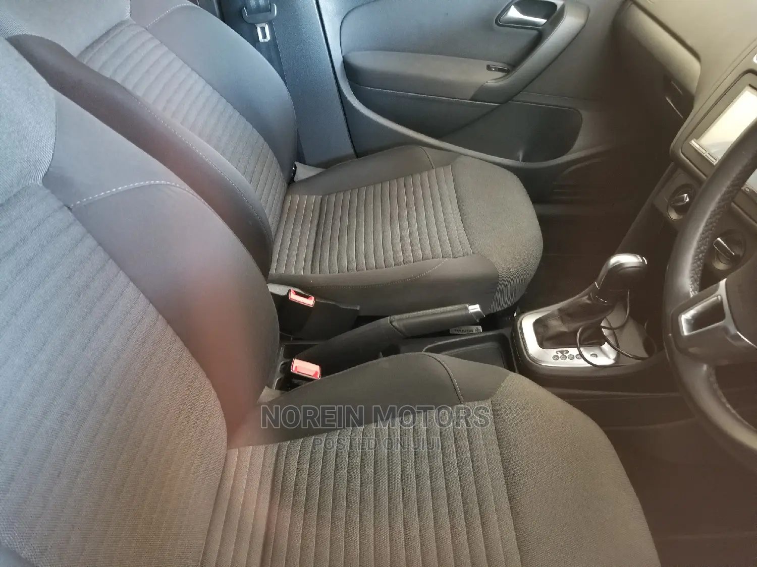Volkswagen Polo 2014 Black