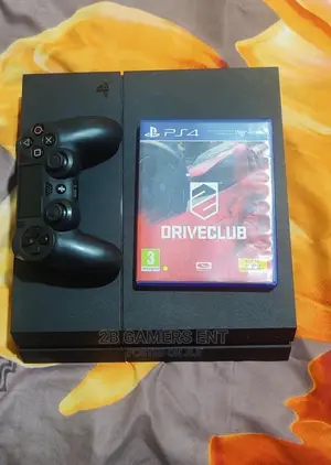 Play Station 4 Standard VERSION 500GB