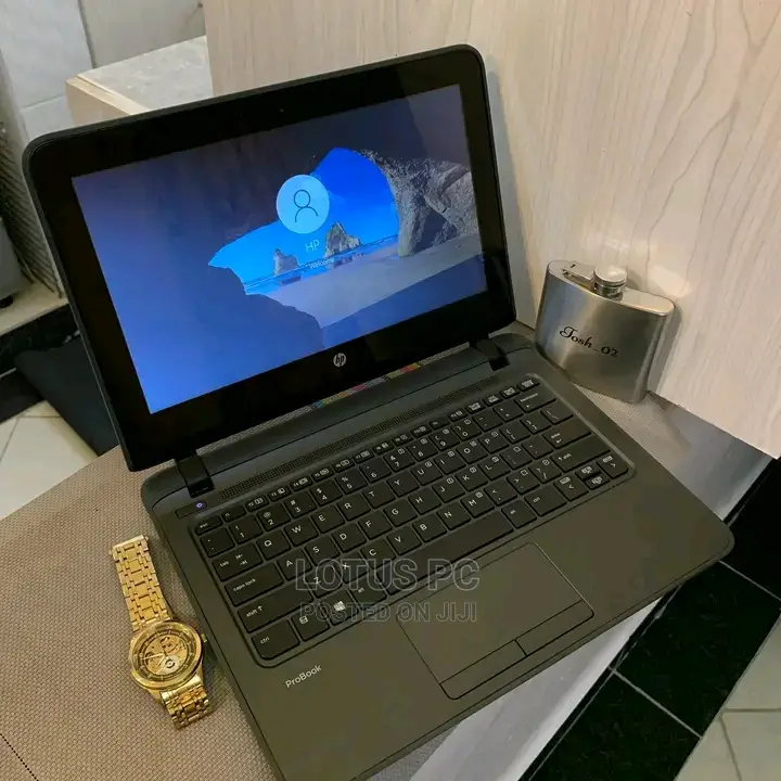 Laptop HP Pavilion 11 4GB Intel Core I3 HDD 500GB