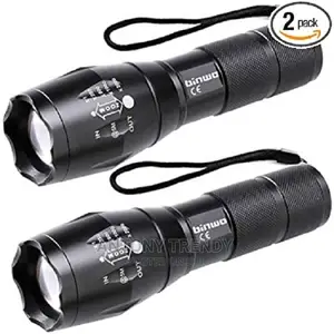 Super Bright Portable Zoomable XML T6 Flashlight.