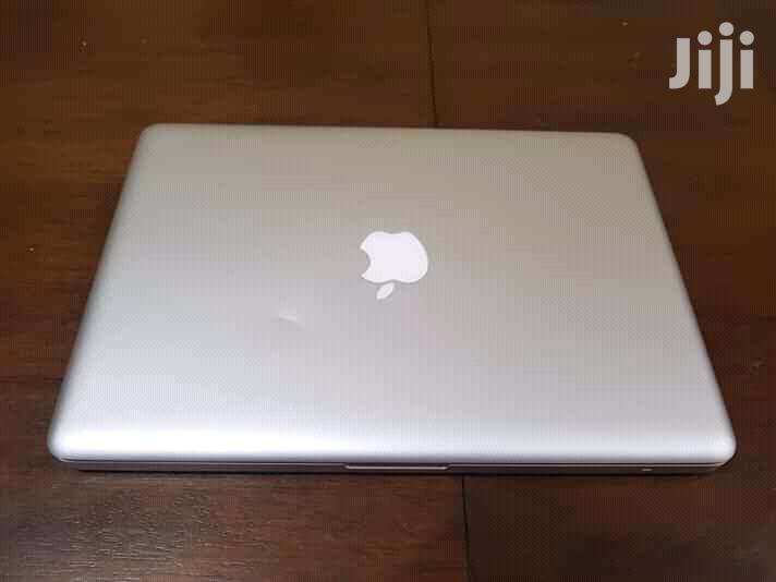 Laptop Apple MacBook Pro 4GB Intel Core i5 HDD 500GB