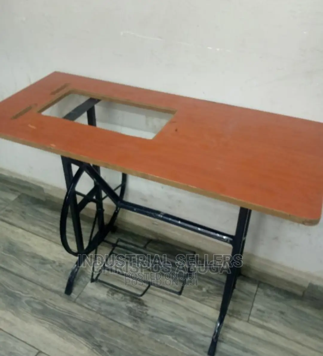 Juakali Sewing Table