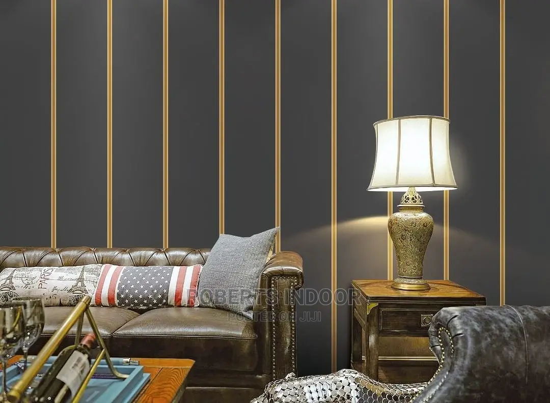 Lined Elegant Wallpaper