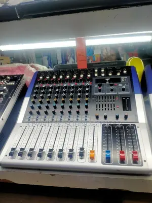 Proffessional Powered Mixer