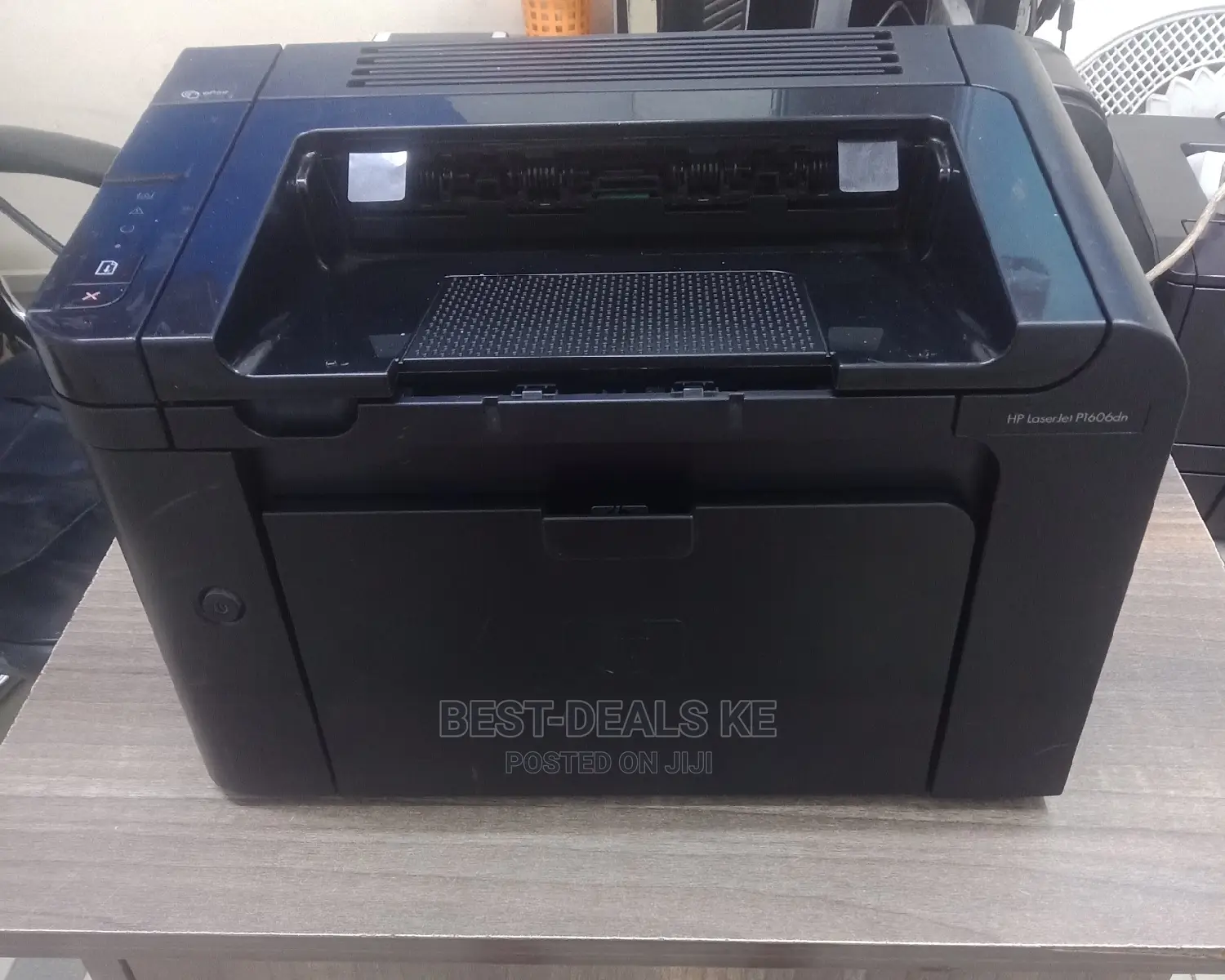 HP Laserjet P1606dn