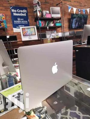 Laptop Apple MacBook Pro 4GB Intel Core i5 HDD 500GB