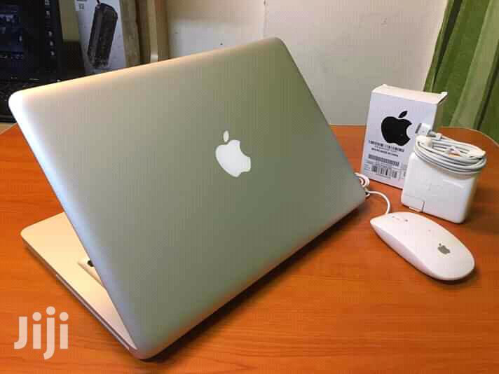 Laptop Apple MacBook Pro 4GB Intel Core i5 HDD 500GB