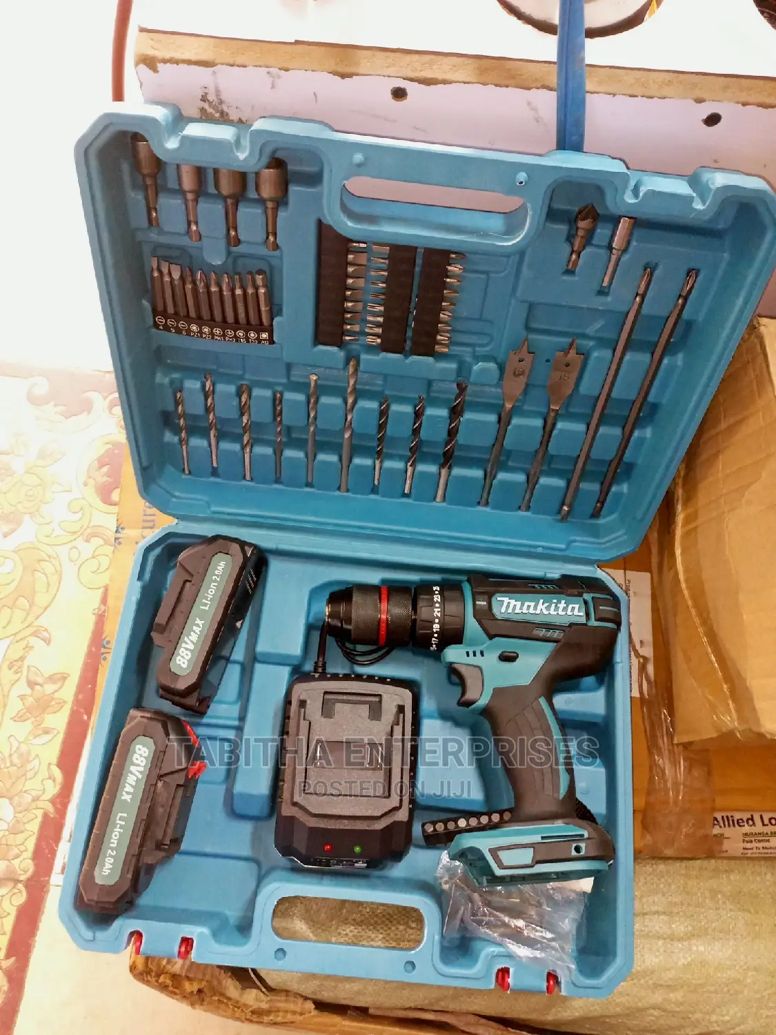 Makita Cordless Toolkit 88 VTS