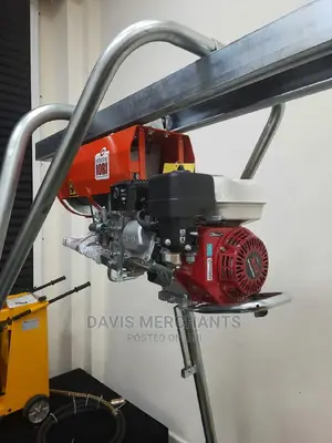 500 Kg or Half Tonne Concrete Hoist