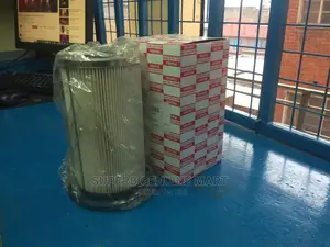Isuzu FRR90 Water Separator
