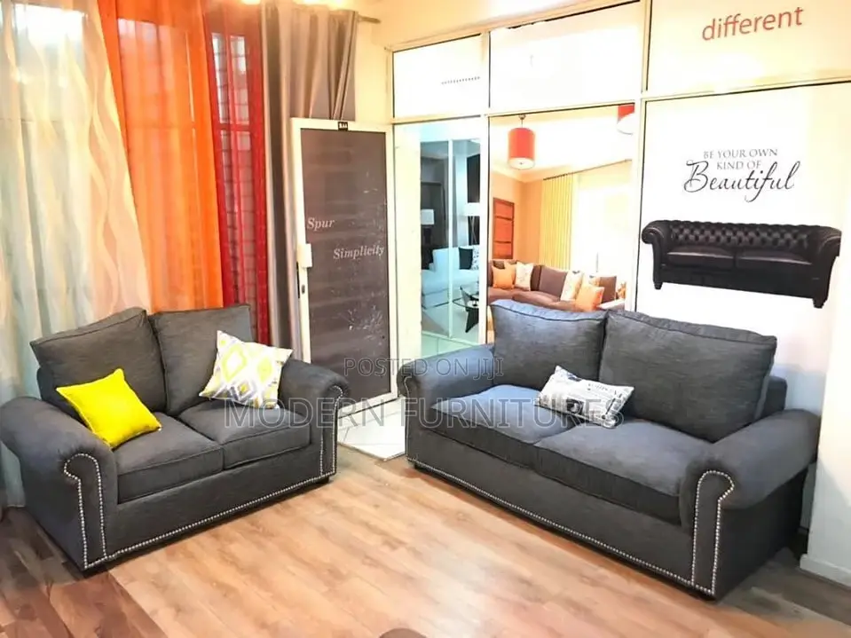 5 Seater Modern Seat