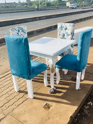 4 Seater Dinning Set