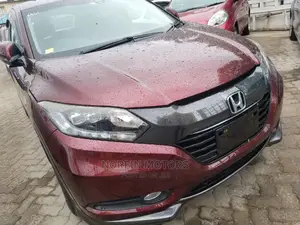 Honda Vezel 1.5 Hybrid 4WD 2015 Purple