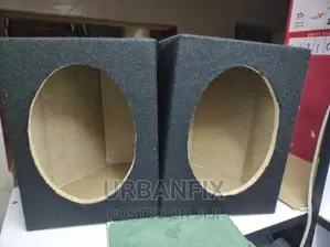 A Pair 6 by 9 Oval Midrange Speakers Cabinets