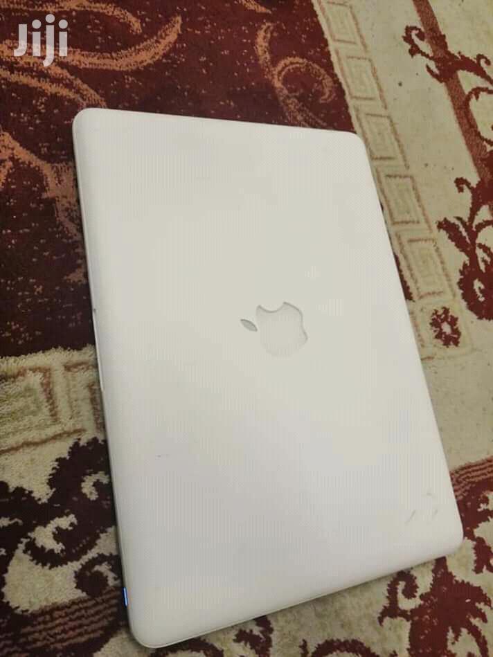 Laptop Apple MacBook 4GB Intel Core 2 Duo HDD 320GB