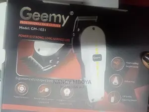 Geemy Shaver Kinyozi