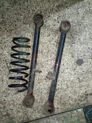 Suzuki Vitara Rear Arms and Springs on Offer.