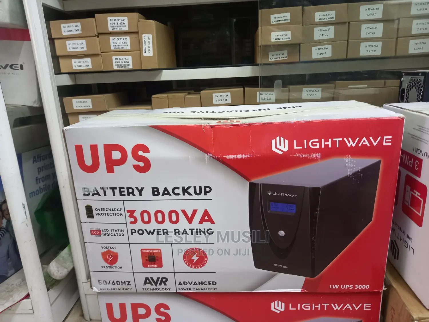 Lightwave UPS 3000 VA