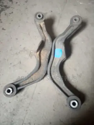 Legacy Rear Arm