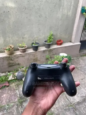 Chipped,10 Games , Slim Ps4