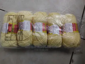 Robin Chunky Knitting Yarn/Crochet Yarn