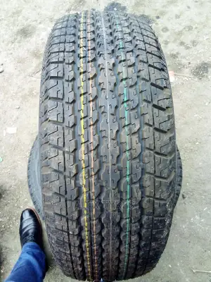 265/60r18 H/T Bridgestone Tyres Made in Japan