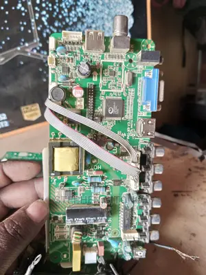 Screens Motherboards Replacement