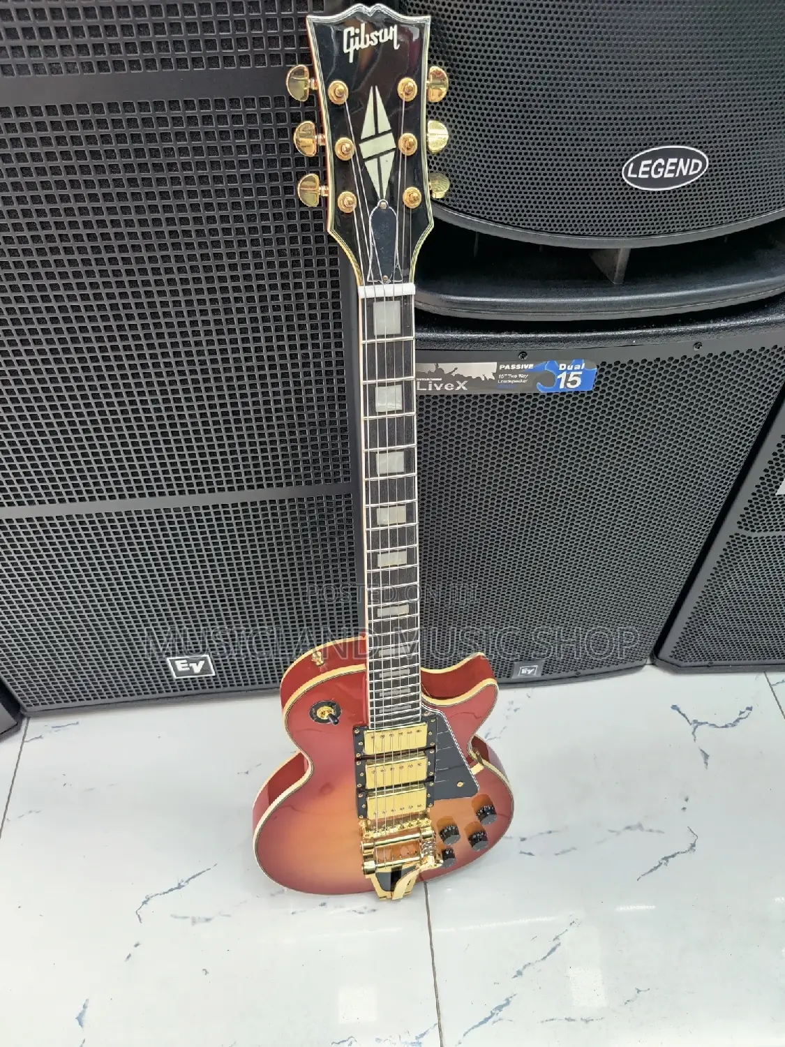 Gibson 3 Pickup Guitar