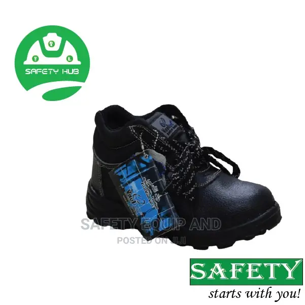 Vaultex Safety Boots/Petrol Resistant