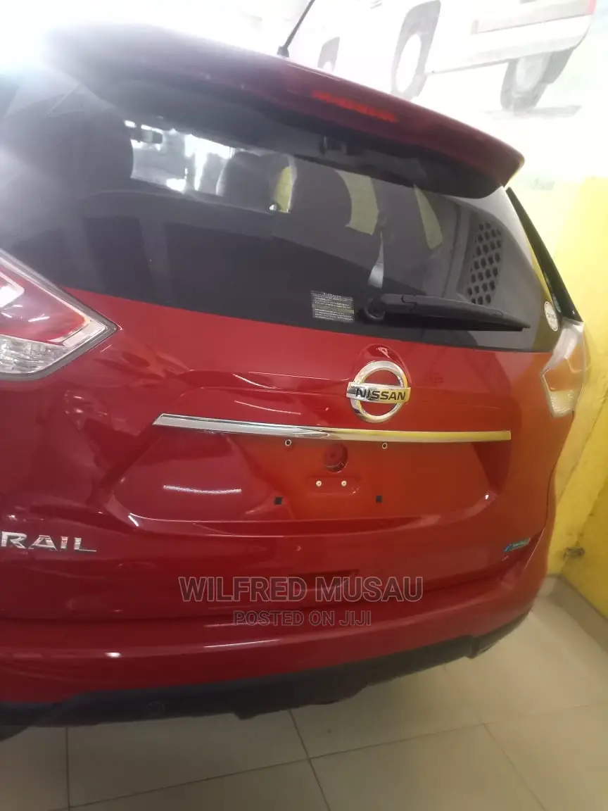 Nissan X-Trail 2015 Red
