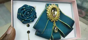 Green Bowtie