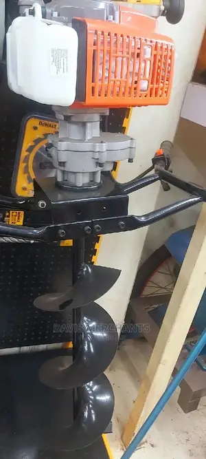 Earth Auger With Four Handles
