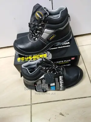 Ultimate Plus Safety Boot/Breathable Leather