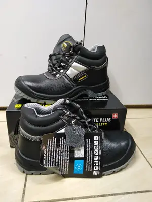 Ultimate Plus Safety Boot/Cool Comfort