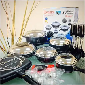 23 Pieces Black Dessini Cookware Brand New.