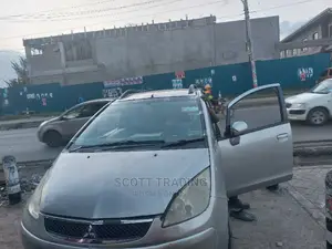 Mitsubishi Colt Front Windscreen