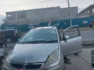 Mitsubishi Colt Front Windscreen