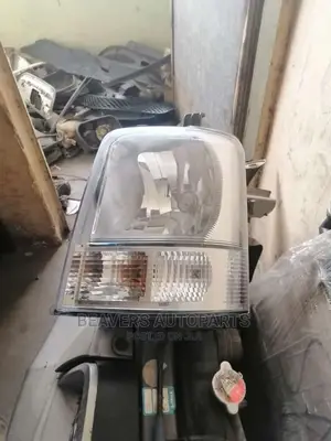Suzuki Every Headlight