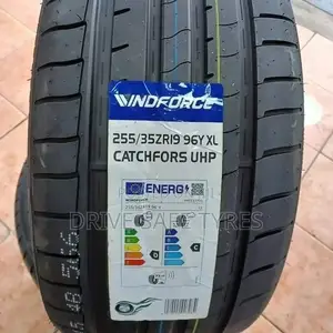 255/35 R19 Windforce Tyre (China)