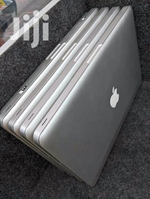 Laptop Apple MacBook Pro 4GB Intel Core i5 HDD 500GB