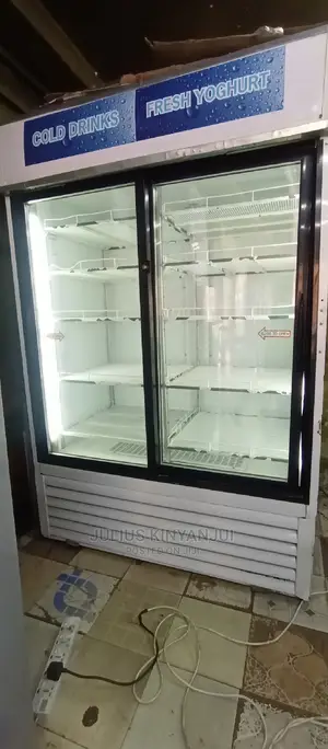 Twin Door Showcase