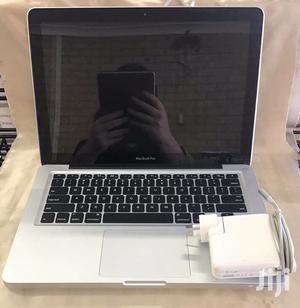 Laptop Apple MacBook Pro 4GB Intel Core i5 HDD 500GB