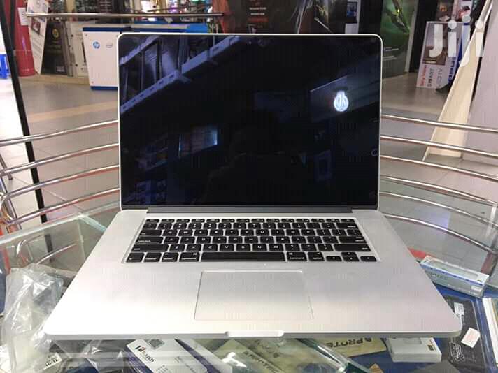 Laptop Apple MacBook Pro 4GB Intel Core i5 HDD 500GB