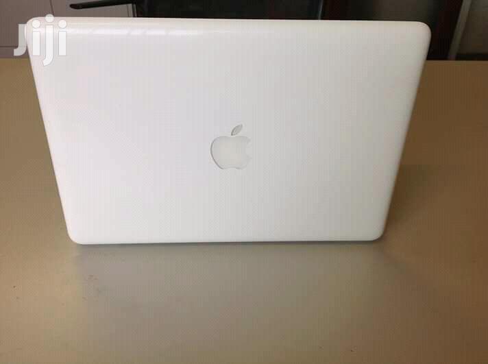 Laptop Apple MacBook 4GB Intel Core 2 Duo HDD 320GB