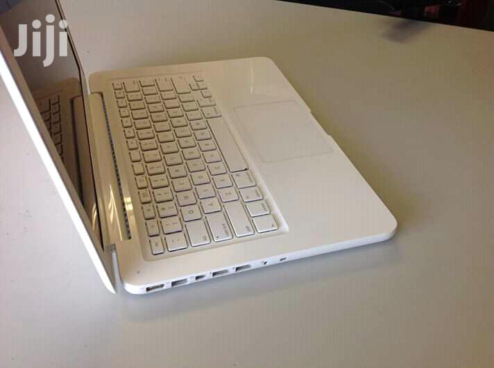 Laptop Apple MacBook 4GB Intel Core 2 Duo HDD 320GB
