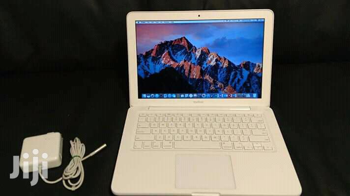 Laptop Apple MacBook 4GB Intel Core 2 Duo HDD 320GB